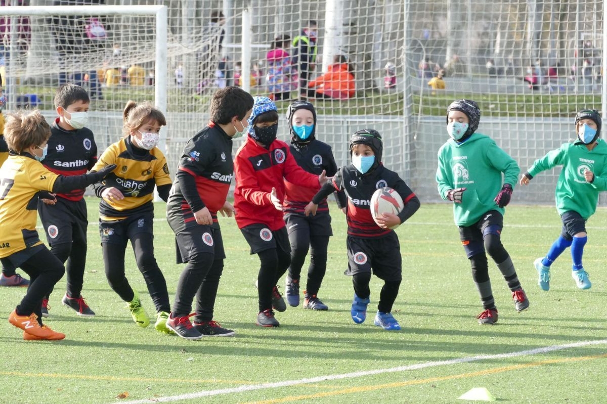 Éxito del encuentro de escuelas de rugby de Castilla y León con cerca de 600 jugadores